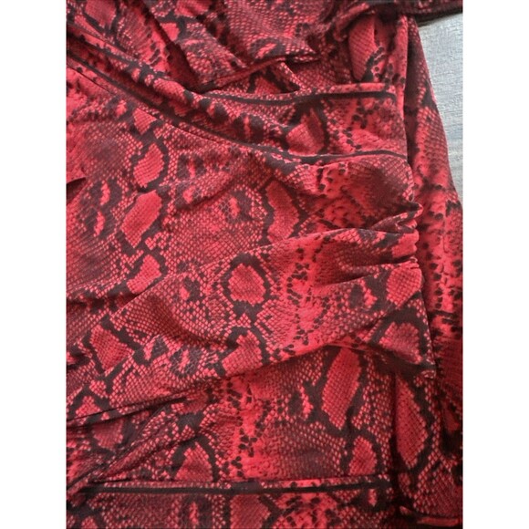 Michael Kors Women's Plus Size Top Snakeskin-Print Crossover Border Top Red 1X - Picture 7 of 8